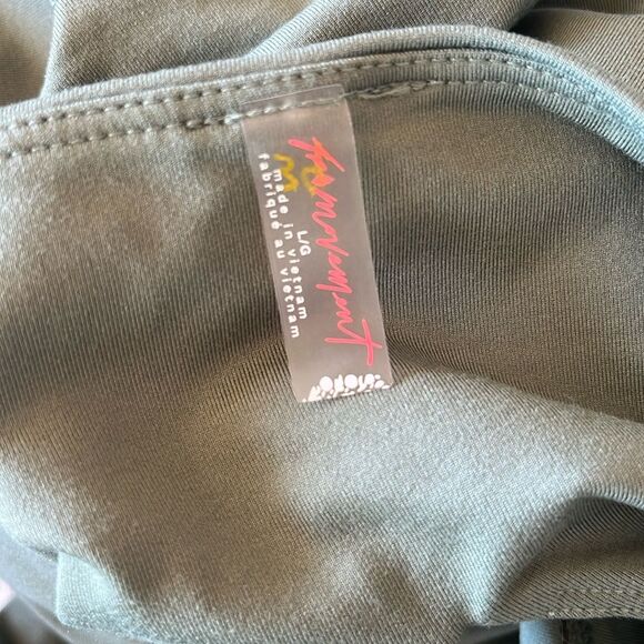 NWT New Wave One-Piece Onesie
FP Movement by Free People Olive Ash - Picture 5 of 5